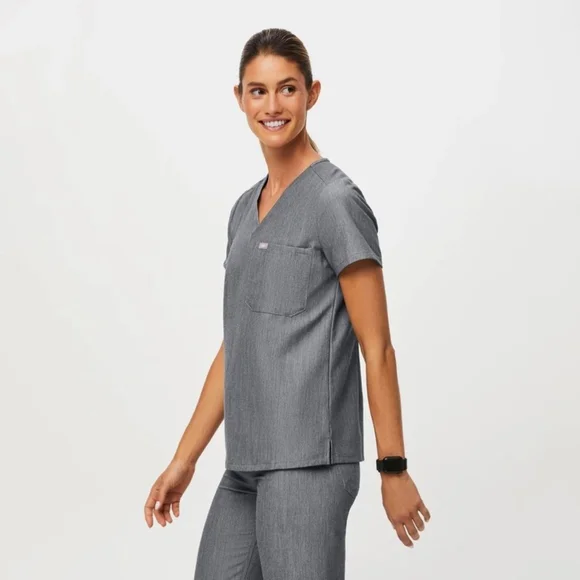 Figs - Catarina Scrub Top - Picture 2 of 16